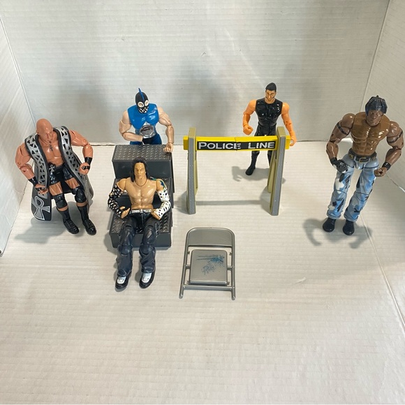 Vintage 2005 TNA Action Figures With Accessories Lot Of 6 - Picture 2 of 9